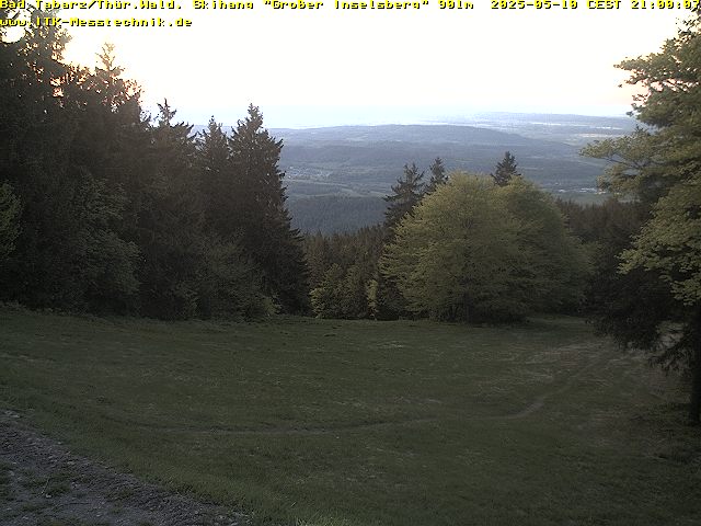 https://www.itk-infrarot.de/inselsberg/stunde_klein/stunde_klein21.jpg?echtzeit=1191156686